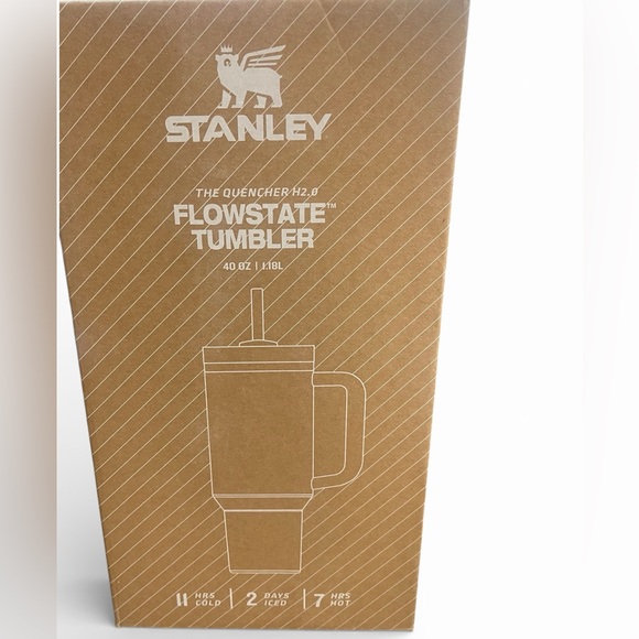 Stanley 40oz Tumbler with Iconic Monogram logo - Picture 5 of 5